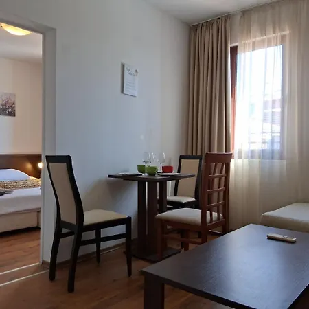 Marina Cape & Wellness-relax Nr 30-39 *